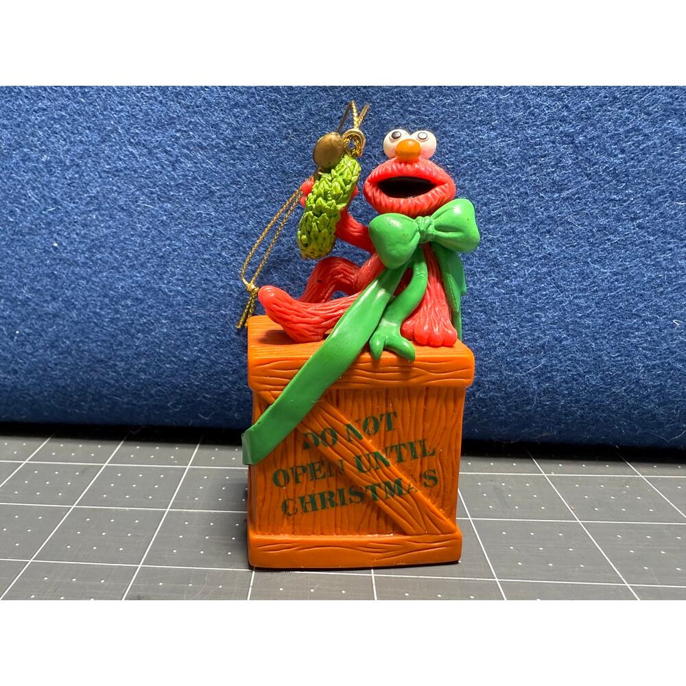 1998 Sesame Street Elmo Do‎ Not Open Until Christmas Ornament